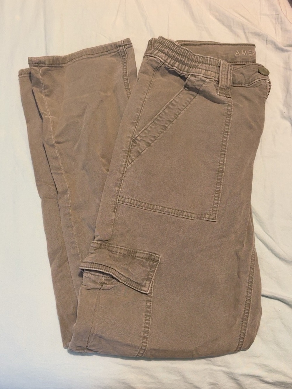 American Eagle Women’s Army Green Cargo Jeans